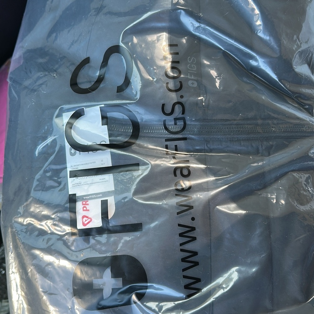 Figs Puffer Jacket - Picture 2 of 2